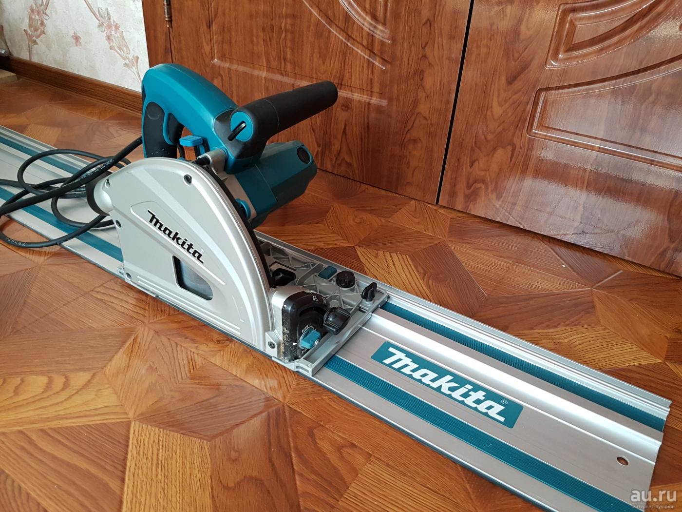 Шина направляющая для пил makita. Пила погружная Makita sp6000. Шина для погружной пилы Макита sp6000. Погружная циркулярная пила Makita sp6000. Шина Макита для sp6000.